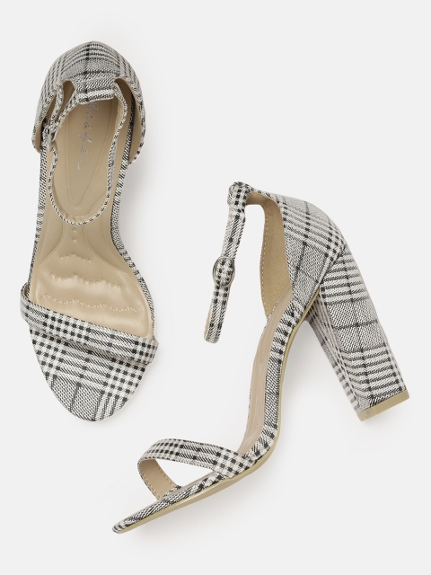 

Mast & Harbour Women Black Printed Sandals