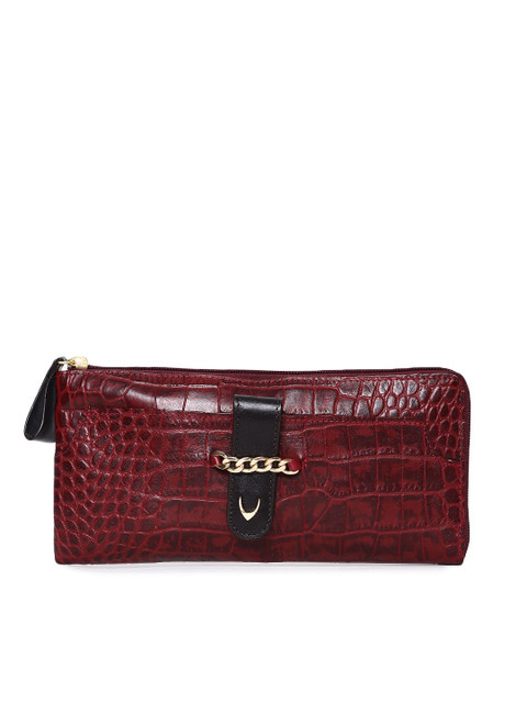 

Hidesign Women Red Textured Zip Around Wallet