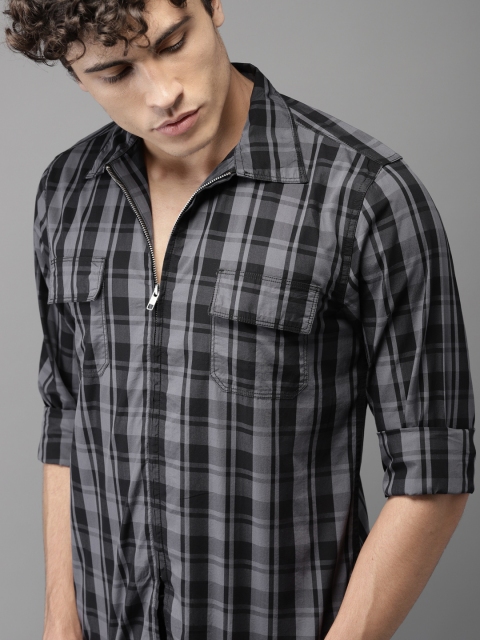 

Moda Rapido Men Grey & Black Checked Casual Shirt