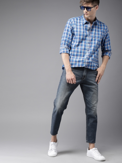 

Moda Rapido Men Blue & White Regular Fit Checked Casual Shirt