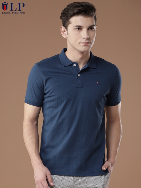 

Louis Philippe Sport Men Navy Solid Round Neck T-shirt, Navy blue