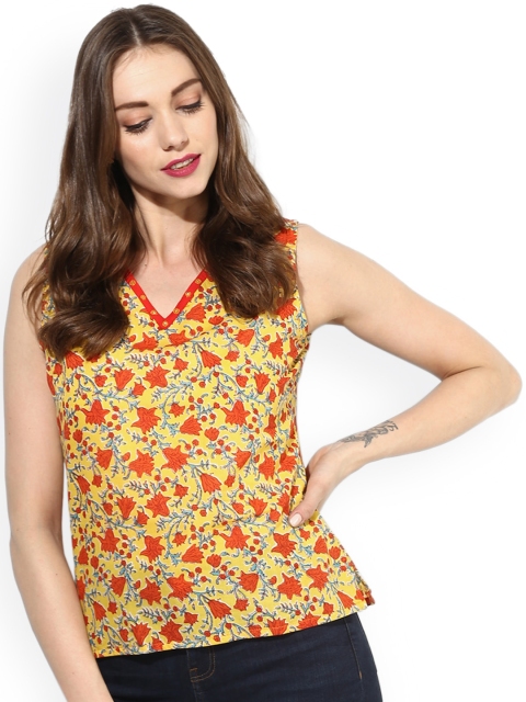 

Sangria Women Yellow Printed Top