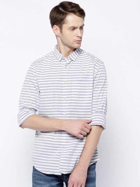 

Indian Terrain Men White & Grey Slim Fit Striped Casual Shirt