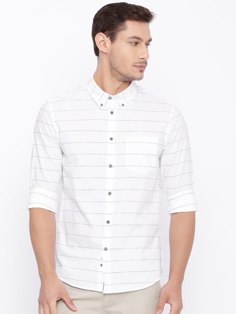 

Indian Terrain Men White Chiseled Slim Fit Striped Casual Shirt