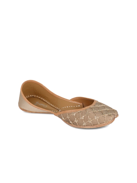 

Coral Haze Women Gold-Toned Embellished Mojaris
