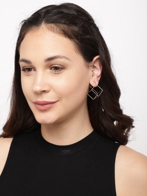 

Ayesha Silver-Toned Cuboidal Oversized Studs