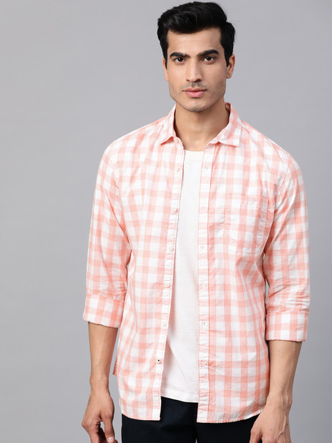 

LOCOMOTIVE Men Pink & White Slim Fit Checked Casual Shirt