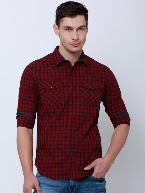 

LOCOMOTIVE Men Red Slim Fit Checked Casual Shirt