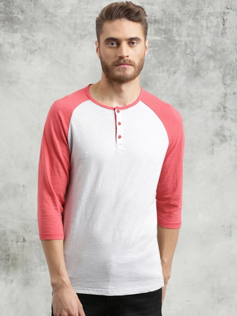 

Breakbounce Men White Colourblocked Henley Neck T-shirt