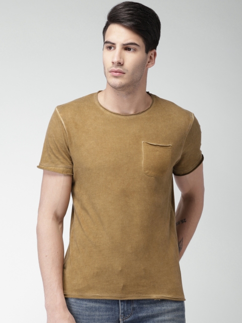 

Celio Men Brown Solid Round Neck T-shirt