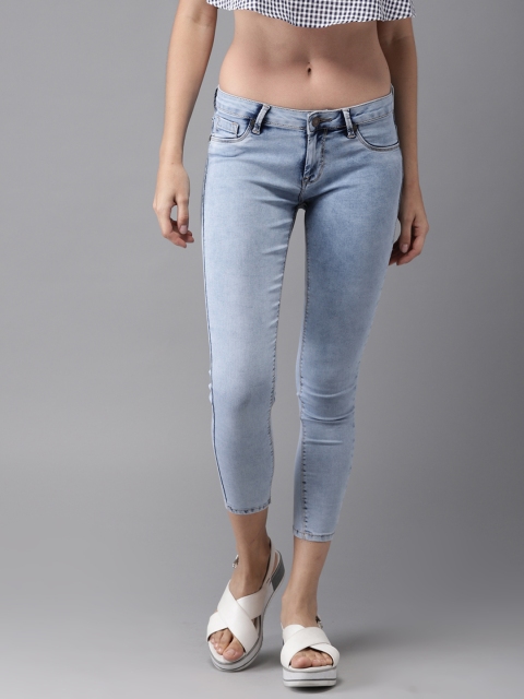 

HERE&NOW Women Blue Cropped Washed Jeggings