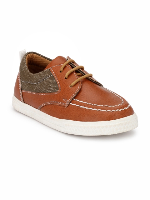 

TUSKEY Boys Tan Sneakers