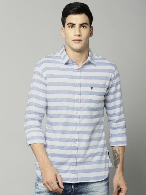 

French Connection Men White & Lavender Slim Fit Striped Casual Shirt