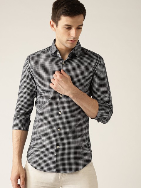 

United Colors of Benetton Men Black & White Regular Fit Checked Casual Shirt