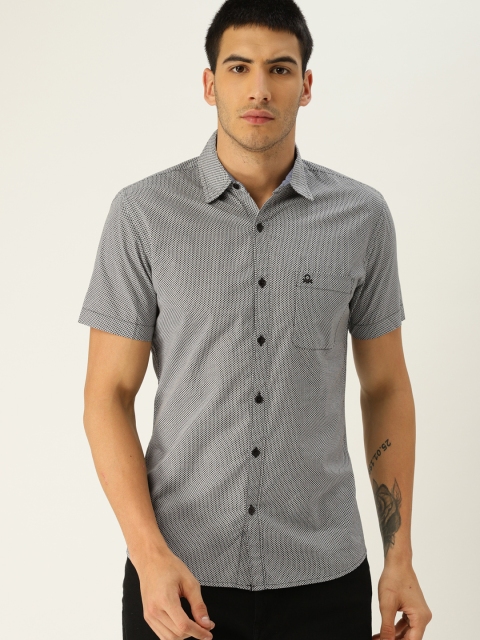 

United Colors of Benetton Men Black & White Slim Fit Printed Casual Shirt