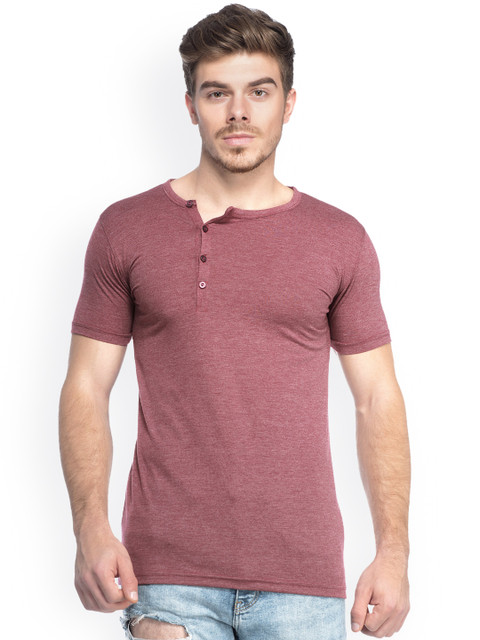 

Tinted Men Maroon Solid Henley Neck T-shirt