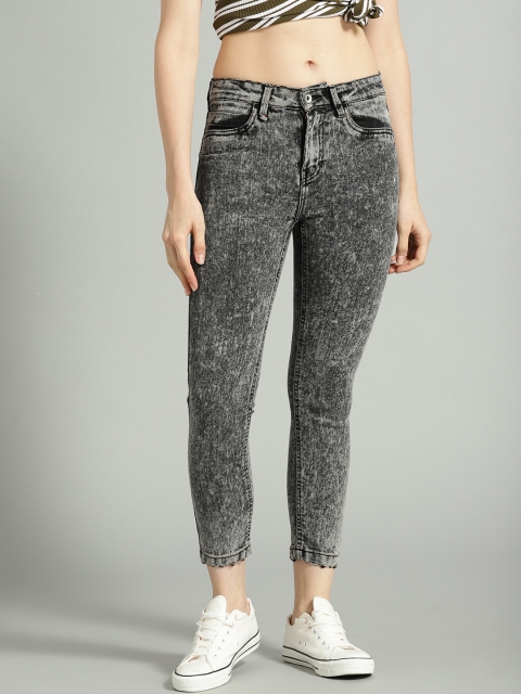 

Roadster Women Charcoal Grey Skinny Fit Mid-Rise Clean Look Stretchable Cropped Jeans