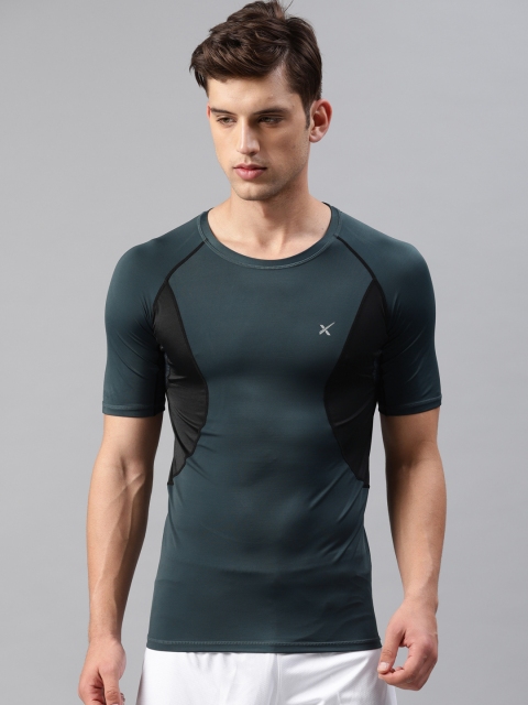 

HRX by Hrithik Roshan Men Grey & Black Active Rapid Dry Compression Running T-shirt