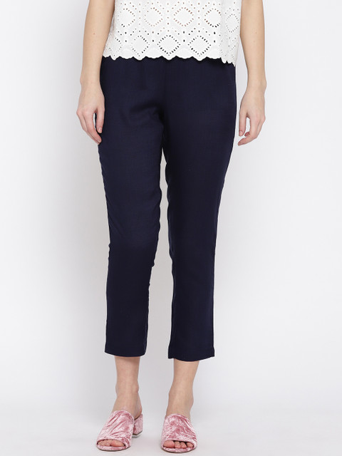 

Ayaany Women Navy Blue Regular Fit Solid Cropped Regular Trousers