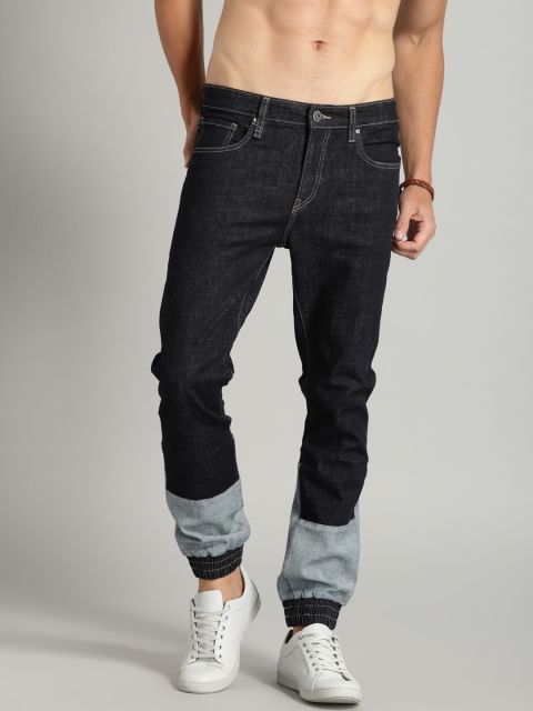 

Roadster Men Black Slim Fit Mid-Rise Clean Look Stretchable Jeans