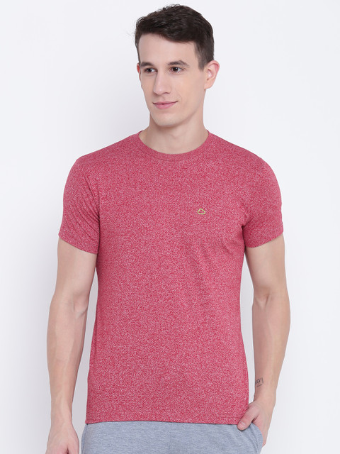 

Sweet Dreams Men Red Solid Round Neck T-shirt