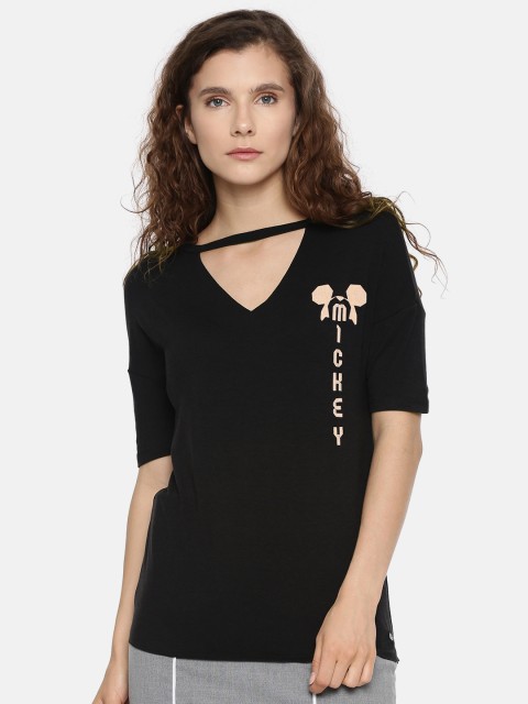 

Vero Moda Women Black Printed V-Neck T-shirt