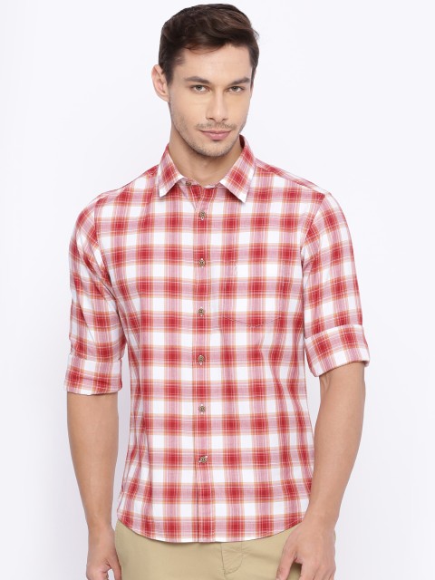 

Indian Terrain Men Red & White Chiseled Slim Fit Checked Casual Shirt