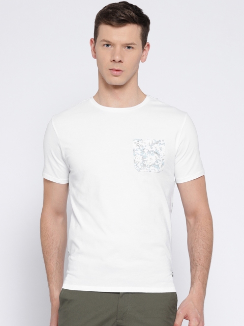 

Blackberrys Men White & Green Printed Round Neck T-shirt