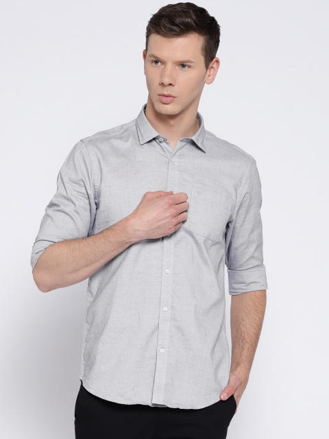 

Blackberrys Men Grey Slim Fit Solid Casual Shirt