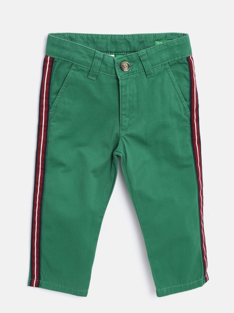 

United Colors of Benetton Boys Green Regular Fit Solid Regular Trousers