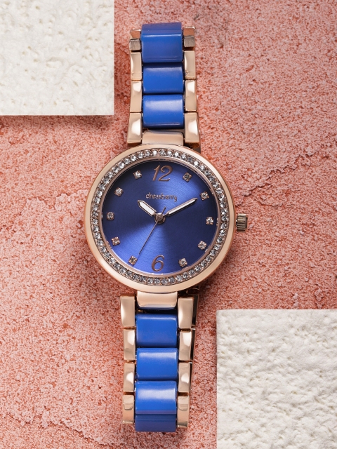 

DressBerry Women Blue Embellished Analogue Watch MFB-PN-WTH-9752L