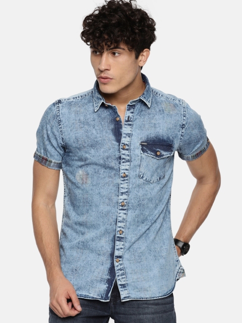 

Lee Cooper Men Blue Contemporary Regular Fit Faded Casual Shirt