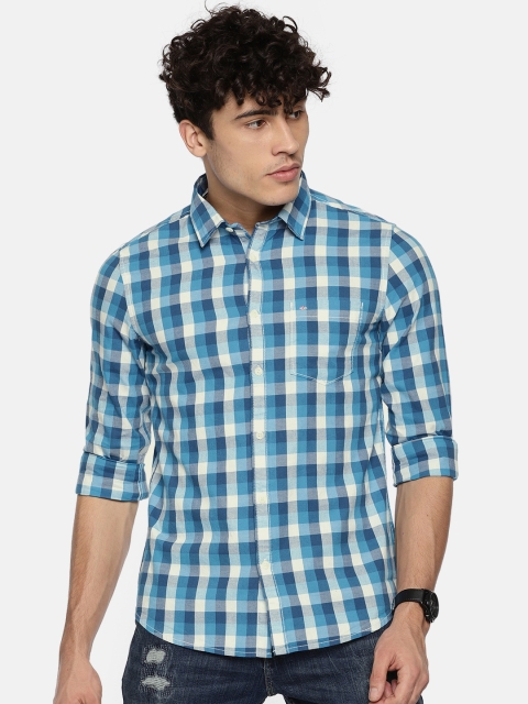 

Lee Cooper Men Blue & White Regular Fit Checked Casual Shirt