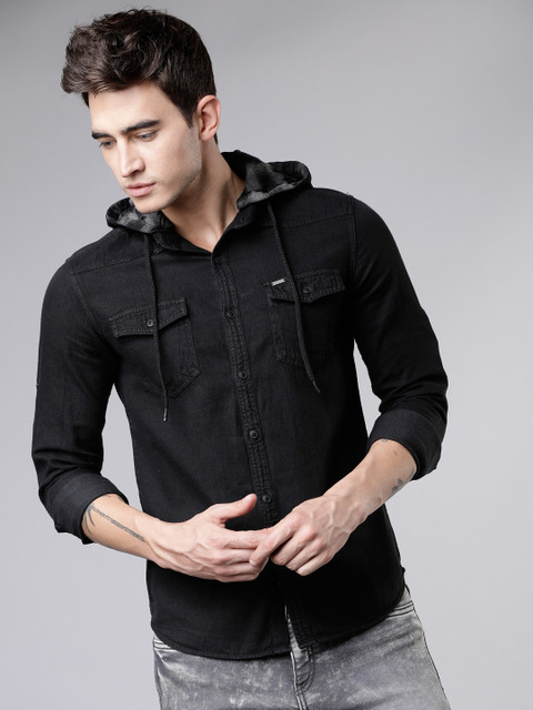 

Ecko Unltd Men Black Slim Fit Solid Casual Shirt