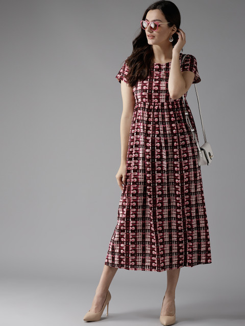

HERE&NOW Women Black & Burgundy Printed Midi Empire Dress
