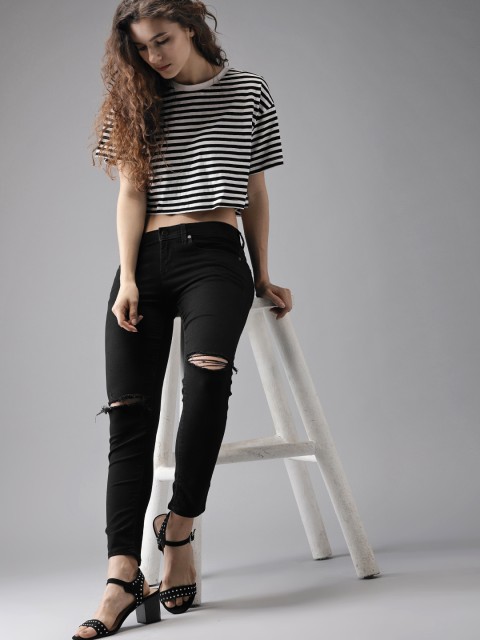 

HERE&NOW Women Black Skinny Fit Mid-Rise Cropped Slash Knee Stretchable Jeans