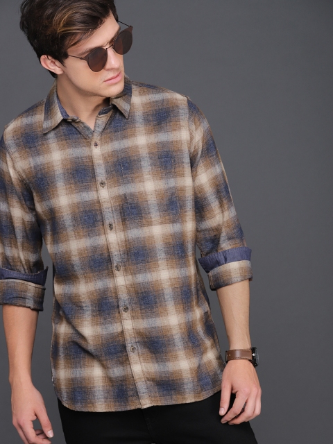

WROGN Men Khaki & Blue Slim Fit Checked Casual Shirt