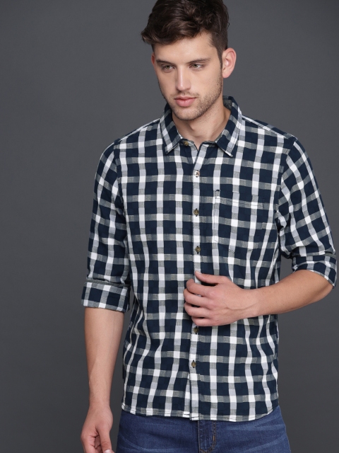 

WROGN Men Navy & White Slim Fit Checked Casual Shirt, Navy blue