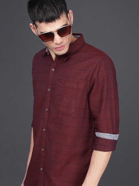

WROGN Men Maroon Slim Fit Striped Casual Shirt