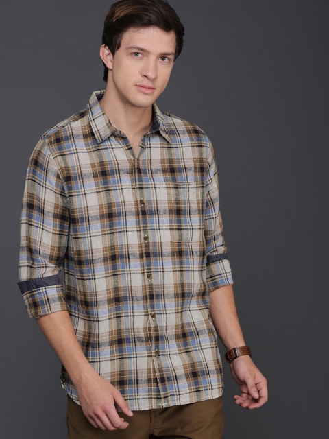 

WROGN Men Khaki & Blue Regular Fit Checked Casual Shirt