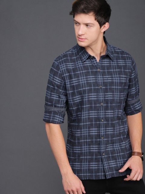 

WROGN Men Navy Blue & Black Slim Fit Checked Casual Shirt