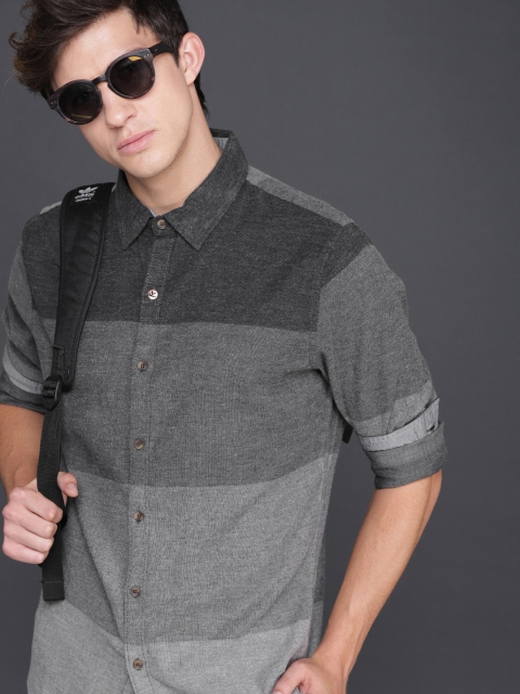 

WROGN Men Grey Regular Fit Solid Casual Shirt