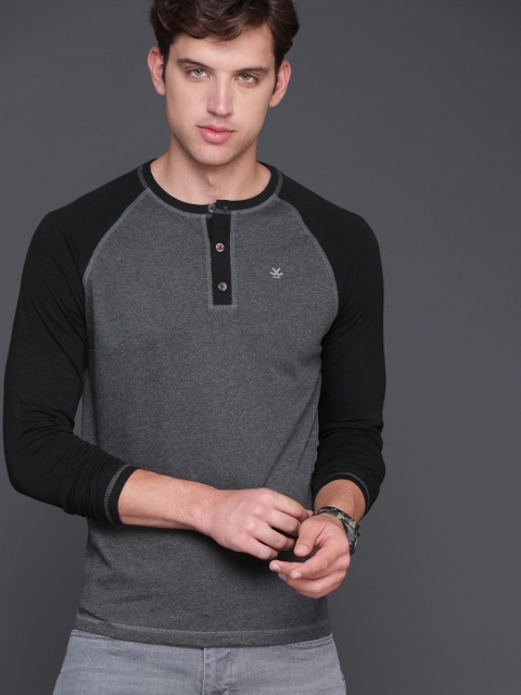 

WROGN Men Grey Melange Henley Neck Slim Fit T-shirt