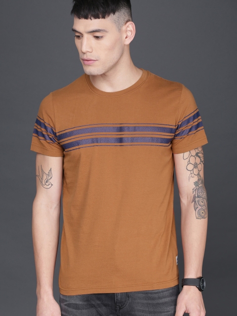 

WROGN Men Rust Striped Round Neck T-shirt