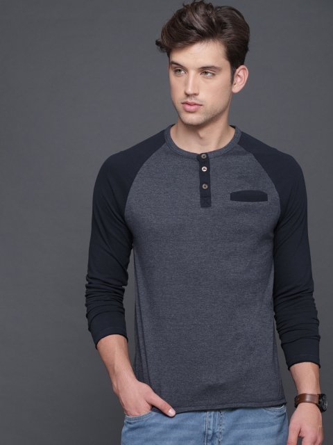 

WROGN Men Navy Blue Colourblocked Henley Neck T-shirt