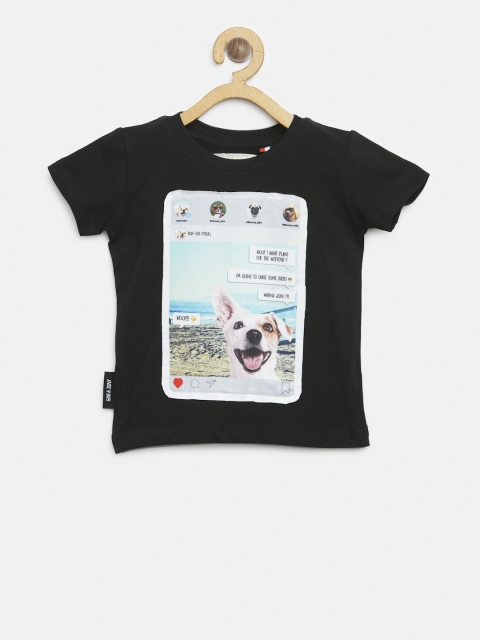 

Gini and Jony Boys Black Printed Round Neck T-shirt