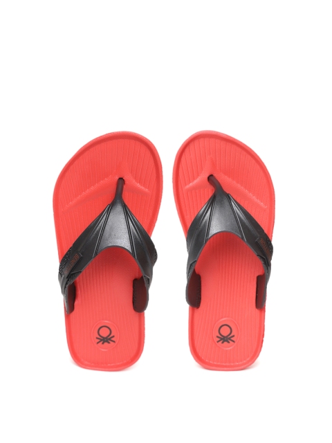 

United Colors of Benetton Unisex Black Textured Thong Flip-Flops