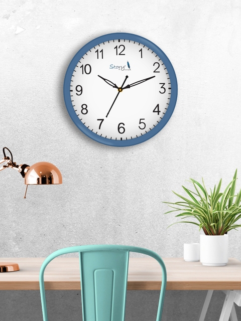 

Story@home White Round Solid Analogue Wall Clock 25 cm x 25 cm