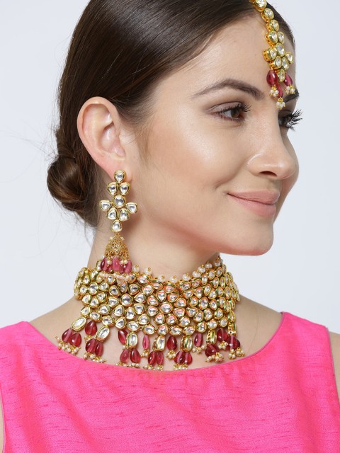 

JEWERA Gold-Toned & Maroon Kundan-Studded Jewellery Set