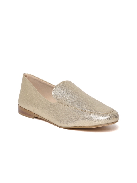 

Carlton London Women Gold-Toned Shimmer Flat Shoes